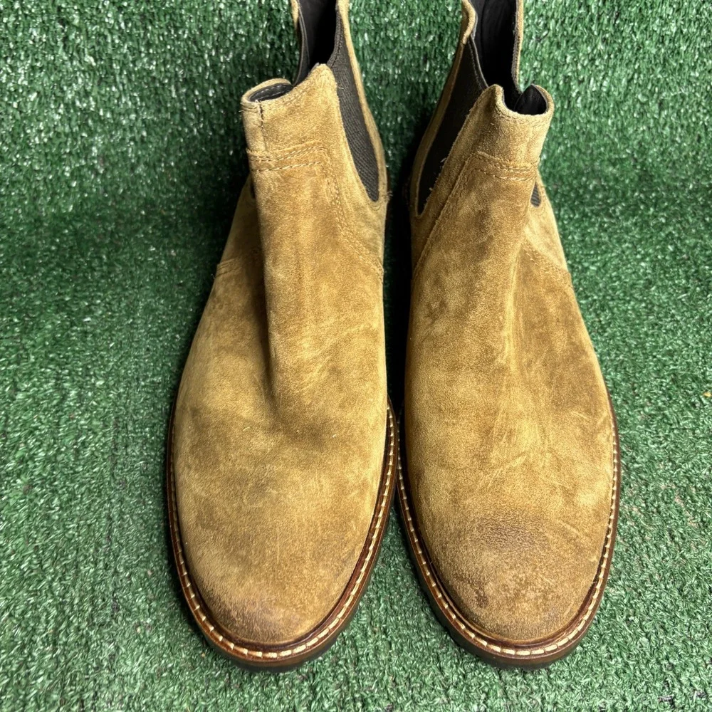NEW Johnston Murphy Barrett Suede Chelsea Lug Sole Ankle Boots Tan Mens 11.5 M